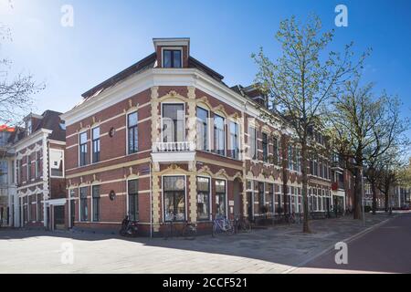 Wohnhaus in Groningen, in der Nähe von Oosterhaven, Groningen, Niederlande Stockfoto