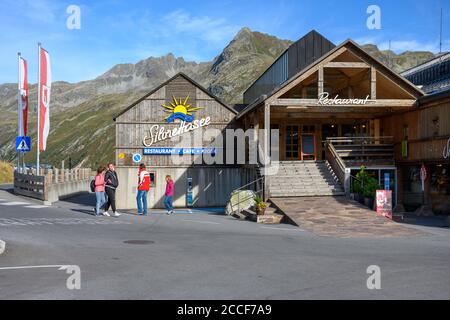 Österreich, Montafon, Silvretta See, Biehler Höhe, Restaurant Silvrettasee. Stockfoto