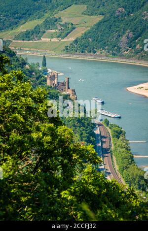 Burg Reichenstein vom Damianskopf aus gesehen Stockfoto