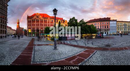 Europa, Polen, Woiwodschaft Niederschlesien, Wroclaw, Breslau - Marktplatz und Rathaus Stockfoto