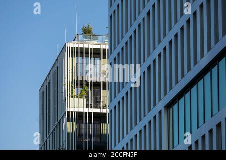 Teil der modernen Gebäude im Bezirk zwei, links das Wohngebäude 'Studio zwei' und rechts das Bürogebäude 'Dek drei', 2. D Stockfoto