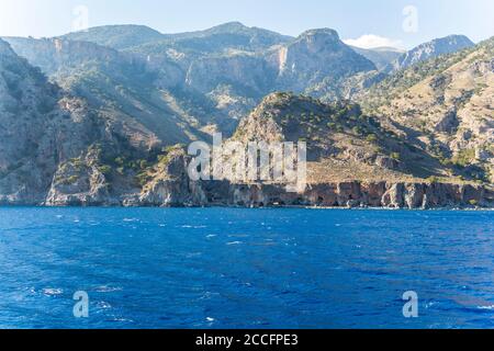 Fahrt mit der Fähre von Agia Roumeli (Samaria-Schlucht) nach Sougia, Westkreta, Griechenland Stockfoto
