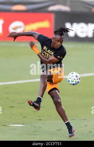 21. August 2020: Houston Dynamo-Stürmer Alberth Elis (7) beim Aufwärmen vor dem Spiel gegen den FC Dallas im BBVA Stadium in Houston, Texas. Maria Lysaker/CSM. Stockfoto