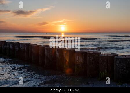 Wellenbrecher auf der Insel Hiddensee Stockfoto