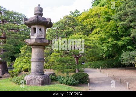 Tokio, Japan - Rikugien-Gärten in Tokio, Japan. Der Bau des Parks erfolgte zwischen 1695 und 1702. Stockfoto