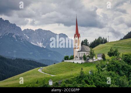 Pfarrkirche von Prato alla Drau-Winnebach in der Gemeinde Innichen, Pustertal, Bozen, Südtirol, Italien Stockfoto