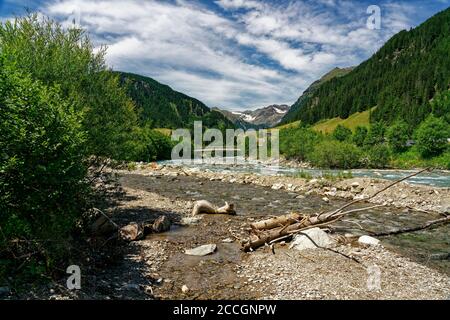 Landschaft auf der Schwarzach im Defereggental bei Sankt Jakob, Nationalpark hohe Tauern, Osttirol, Tirol, Österreich Stockfoto