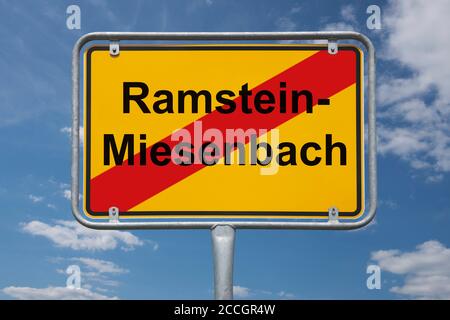 Ortstafel Ramstein-Miesenbach, Rheinland-Pfalz, Deutschland Ortsschild Ramstein-Miesenbach, Rheinland-Pfalz, Deutschland, Europa Stockfoto