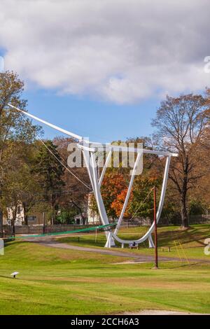 Das Maine Maritime Museum in Bath, Maine, hat sowohl ein unglaubliches Schiffbaumuseum als auch eine Bootstour für Leuchtturmliebhaber auf dem Kennebec River. Stockfoto