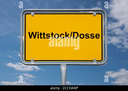 Ortstafel Wittstock/Dosse, Brandenburg, Deutschland Ortsschild Wittstock/Dosse, Brandenburg, Deutschland, Europa Stockfoto