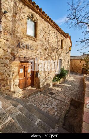 Pals ist eine mittelalterliche Stadt in Katalonien, Nordspanien. Stockfoto