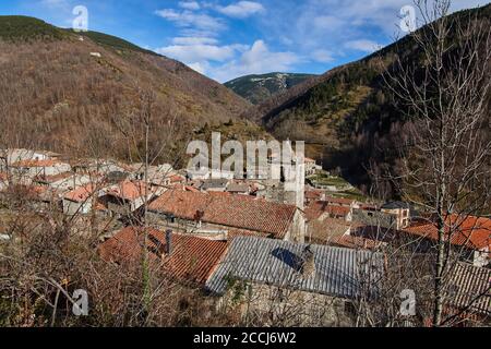 Setcases ist eine Gemeinde und Stadt in der Pyrenäen Comarca von Ripollès in Girona, Katalonien, Spanien, in der Nähe der französischen Grenze Stockfoto