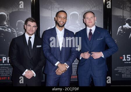 LOS ANGELES - 5. FEB: Alec Skarlatos, Anthony Sadler, Spencer Stone bei der Weltpremiere von 15:17 bis Paris im Warner Brothers Studio am 5. Februar 2018 in Burbank, CA Stockfoto