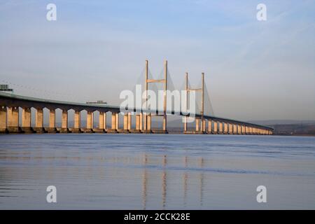 Zweite severn Brücke und Flussüberquerung am severn Strand tragen Die autobahn m4 nach wales Stockfoto