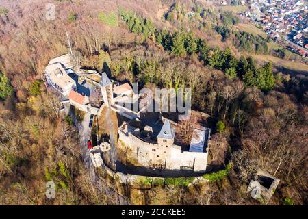 Deutschland, Hessen, Eberstadt, Luftaufnahme Schloss Frankenstein im Herbst Stockfoto
