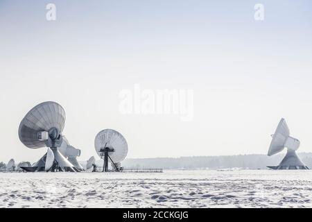 Bodenstation Raisting im Winter, Bayern, Deutschland Stockfoto