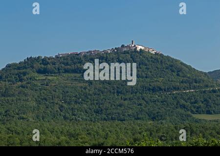 Altstadt von Motovun, Istrien, Kroatien - Altstadt von Motovun, Istrien, Kroatien Stockfoto