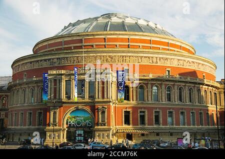 London, UK, August 5, 2007 : die Royal Albert Hall Musik Konzerthalle Theater in Kensington Haus der Proms ein beliebtes Reiseziel Tourist att Stockfoto