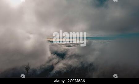 Blick auf das Wolkenmeer vom Mt. Amuyao Summit Stockfoto