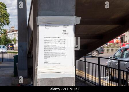 Die Bell Road Kreuzung der A127 Prince Avenue mit HobleyThick Lane, bald der Ort einer langen Umgestaltung und Straßenarbeiten. Trittfrequenz Stockfoto