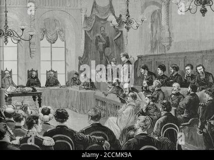 Russland, St. Petersburg. Prozess gegen die Nihilisten, die Zar Alexander II am 13. März 1881 ermordeten. Die Terroristen Nikolai Kibaltschitsch, Sophia Perowskaja, Nikolai Rissakow, Timofej Michailow und Andrei Scheljabow wurden zum Tode verurteilt. Guessia Gelfman, deportiert nach Sibirien dritte Sitzung des Gerichts, am 9. April 1881. Senator Fuchs, Präsident des Tribunals. Gravur. La Ilustracion Española y Americana, 1881. Stockfoto