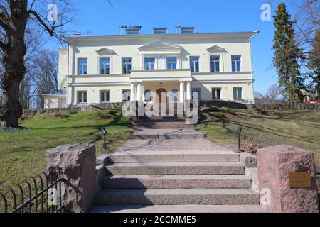 Lauttasaari Manor in Lautasaari, Helsinki, Finnland. Dieses Gebäude wurde 1837 fertiggestellt Stockfoto