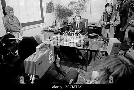 San Francisco, Bezirksstaatsanwalt von 1976-1979, Joseph Freitas Jr, hält eine Pressekonferenz ab. Oktober 1979 Stockfoto