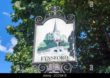 Dorfschild, High Street, Eynsford, Kent, England, Vereinigtes Königreich Stockfoto