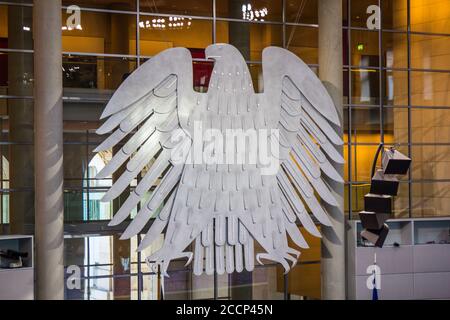 BERLIN, DEUTSCHLAND - Januar 5, 2018: Innenraum des Plenarsaals des Deutschen Bundestages. Gebäude und Tagungsraum verfügbar Stockfoto