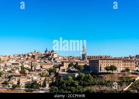 Toledo Stadtbild am Sommertag. Panoramablick Stockfoto