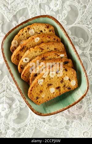 Knusprige Kekse mit Obst. Italienische Biscotti. Stockfoto