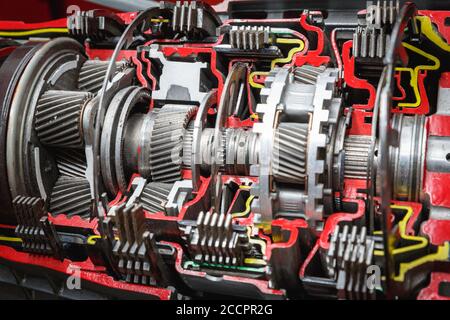 Automatikgetriebe Cutaway präsentiert auf einem Messestand. Stockfoto