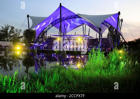 Deutschland. August 2020. Boxen: Open-Air-Kampfabend auf der Magdeburger Seetappe. Quelle: Peter Gercke/dpa-Zentralbild/dpa/Alamy Live News Stockfoto