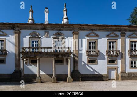 Vila Real / Portugal - 08 01 2020: Blick auf das Außengebäude Solar de Mateus, ikonisch des portugiesischen Barock aus dem 18. Jahrhundert Stockfoto