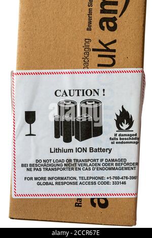 Achtung Lithium-IONEN-Batterie nicht laden oder transportieren, wenn Beschädigter Aufkleber auf dem Paket von Amazon Stockfoto