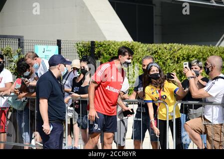 Mattia Perin kommt am ersten Tag der Saison (2020/2021) für Juventus FC im Allianz Stadium in Turin an. August 2020. (Foto von Alberto Gandolfo/Pacific Press) Quelle: Pacific Press Media Production Corp./Alamy Live News Stockfoto