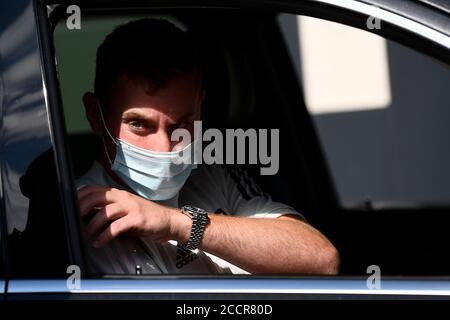 Turin, Italien. August 2020. TURIN, ITALIEN - 24. August 2020: Dejan Kulusevski verlässt J Medical. Juventus FC beginnt am 24. August mit den Vorsaison-Trainings. (Foto von Nicolò Campo/Sipa USA) Quelle: SIPA USA/Alamy Live News Stockfoto