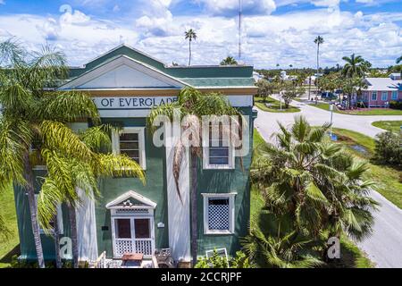 Everglades City Florida, ehemaliges Bank of Everglades historisches Gebäude, Luftaufnahme aus der Vogelperspektive oben, Besucher reisen Touristik Touri Stockfoto