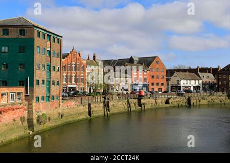 Blick über den Custom House Quay, den Fluss Witham, Boston Stadt; Lincolnshire; England; Großbritannien Stockfoto