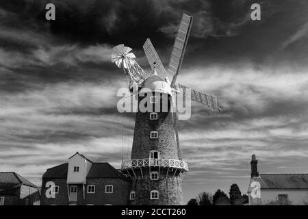 Frühlingsansicht von Maud Foster Windmill, Boston Town, Lincolnshire County, England Stockfoto