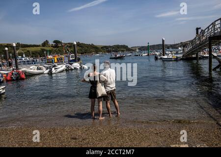 Salcombe, eine malerische Stadt im Bezirk South Hams von Devon, erbaut auf der Westseite der Kingsbridge Mündung, Südküste von England, Großbritannien Stockfoto