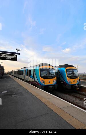 185132 und 185136 TransPennine Express am Bahnhof Cleethorpes, North East Lincolnshire; England; Großbritannien Stockfoto