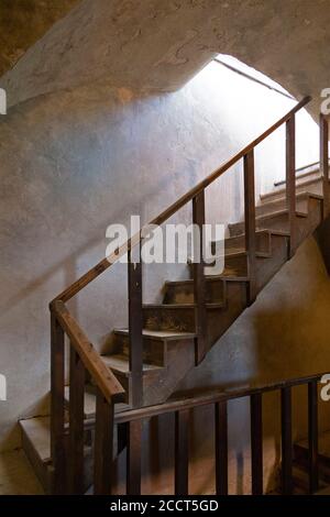 Treppe im Turm, Euphrasius-Basilika, UNESCO-Weltkulturerbe, Porec, Istrien, Kroatien Stockfoto