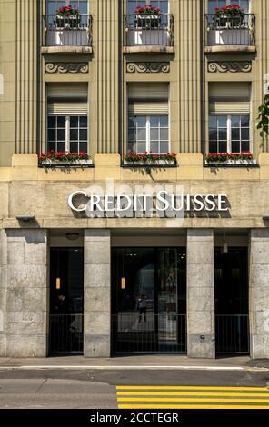 BERN, SCHWEIZ - 2. Juli 2019: CREDIT SUISSE ist eines der führenden globalen Finanzdienstleister. Stockfoto