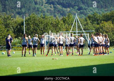 San Sebastian, Spanien. August 2020. Spieler des VfL Wolfsburg während eines Trainings 1 Tag vor dem UEFA Women's Champions League Fußballspiel (Halbfinale) zwischen dem VfL Wolfsburg und Barcelona. Daniela Porcelli/SPP Quelle: SPP Sport Pressefoto. /Alamy Live Nachrichten Stockfoto