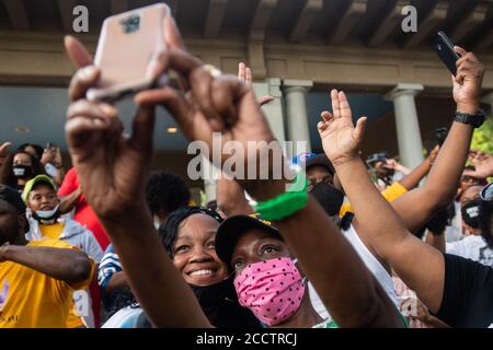 Louisville, KY, USA. August 2020. Attendien der Bree-B-Q am zweiten Tag der BreonnaCon im Shawnee Park am 23. August 2020 in Louisville, Kentucky nach dem Tod von Breonna Taylor. ( Credit: Chris Tuite/Image Space/Media Punch)/Alamy Live News Stockfoto