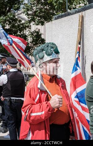 Hearts of Oak protestieren und die Rochdale Three; während sie sich auf den Missbrauch der drei Kinder konzentrierten, ging es stark um ihre Rasse über ihre Aktionen Stockfoto