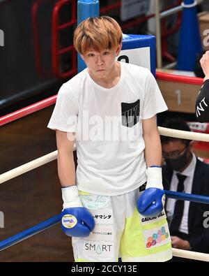 Tokio, Japan. August 2020. Hironori Miyake Boxen : 56kg Gewicht Kampf in Korakuen Hall in Tokio, Japan . Quelle: Hiroaki Yamaguchi/AFLO/Alamy Live News Stockfoto