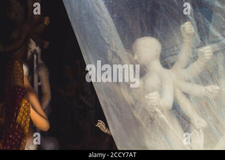 Idol der Göttin Durga in der Herstellung von Kalkutta, Indien Stockfoto