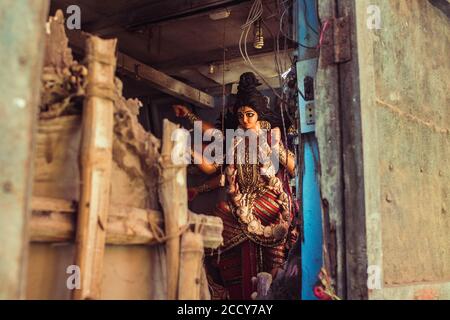 Idol der Göttin Durga in der Herstellung von Kalkutta, Indien Stockfoto